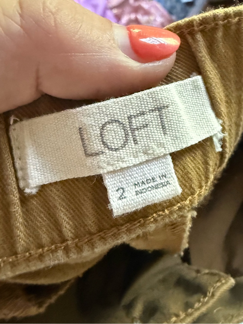 LOFT Tan Chino Tapered Pants - Size 2 - Picture 4 of 4